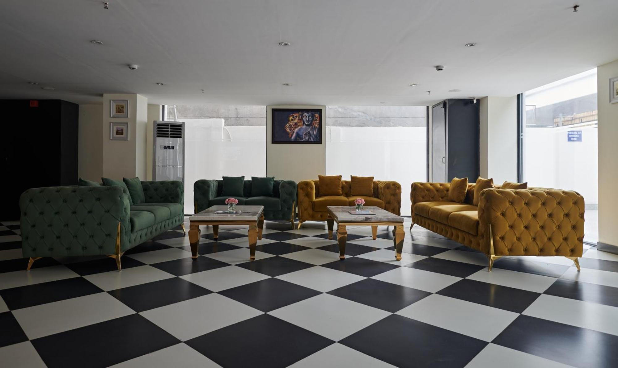 Deventure Sarovar Portico Patel Nagar New Delhi Exterior photo